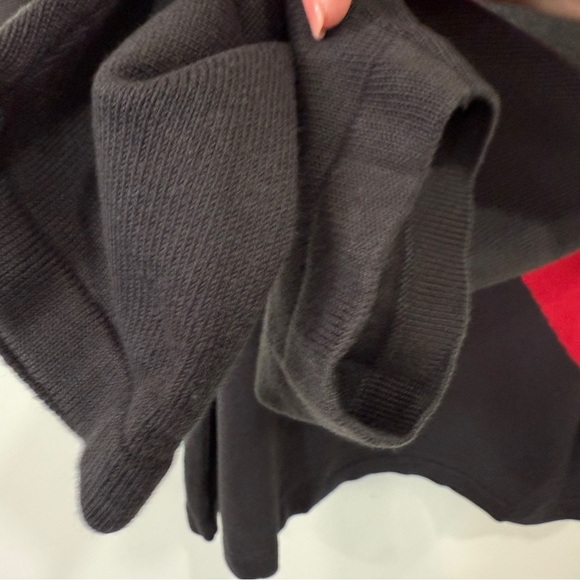 Black and Red Colorblock Sweater with Geometric Design and Mockneck - Picture 4 of 14